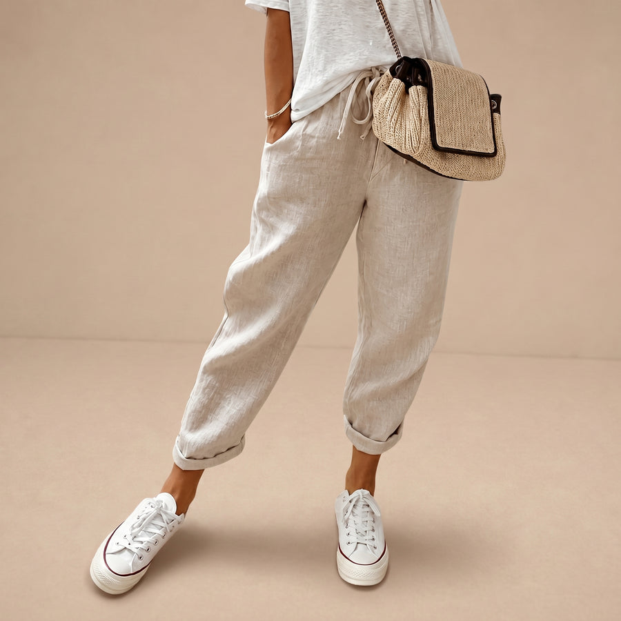 Pantalones holgados y elegantes de la marca Warszawska Elegancja, con diseño cómodo y estilo sofisticado.