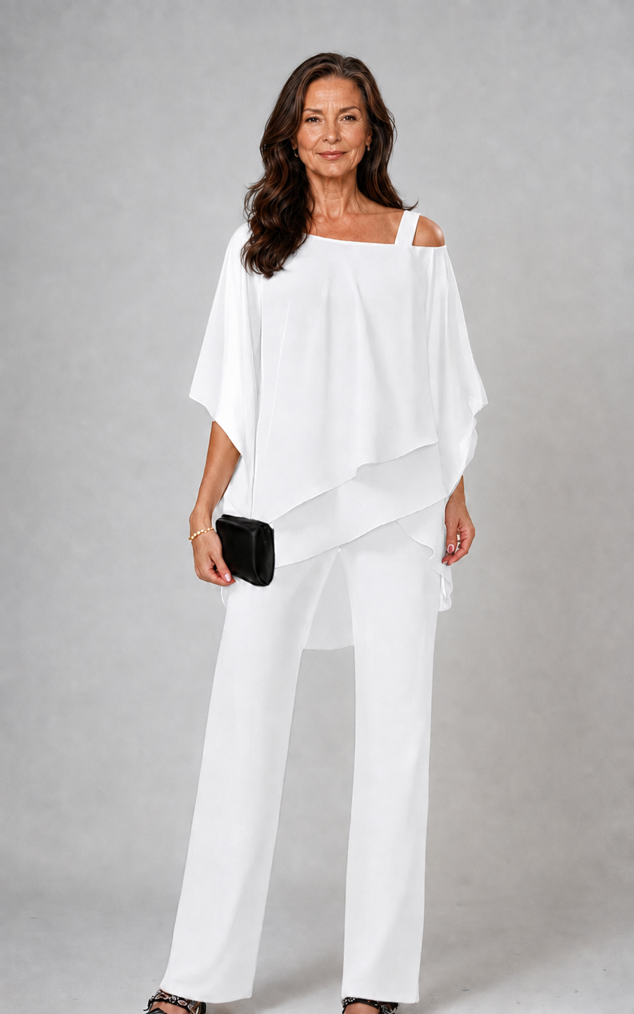 Conjunto de dos piezas Mariella™ de Warszawska Elegancja, ropa de capas con diseño elegante y moderno, vista frontal en la imagen.
