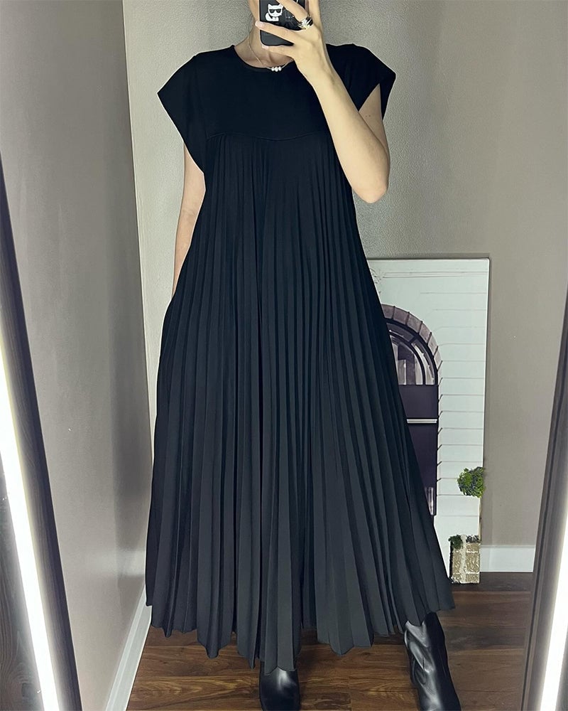 Vestido Aleksandra de Warszawska Elegancja en color neutro, con diseño elegante y cómodo para ocasiones especiales.