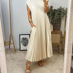 Vestido Aleksandra de Warszawska Elegancja, elegante y cómodo, con diseño clásico y detalles sofisticados en tela de alta calidad.