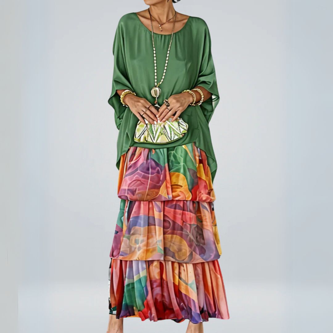 Vestido maxi elegante y transpirable de Františka, con diseño sofisticado y detalles delicados en tela ligera.