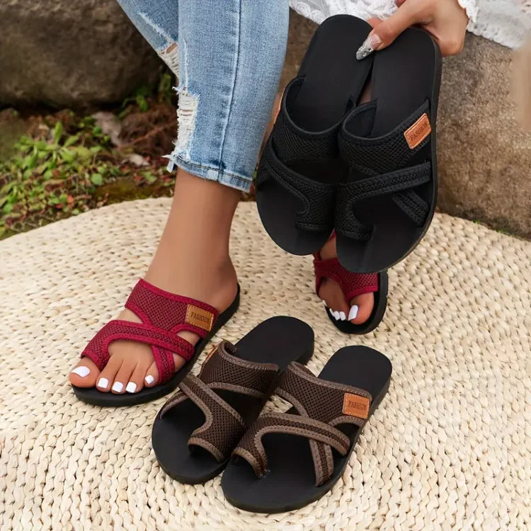 Sandalias cómodas Celia de Warszawska Elegancja, en color neutro, con diseño elegante y suela resistente.