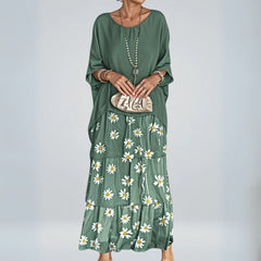 Vestido maxi elegante y fresco de Warszawska Elegancja, con diseño sofisticado y tela ligera para comodidad y estilo.