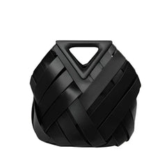 Bolsa elegante de piel vegana Niva2 de Warszawska Elegancja, con diseño sofisticado y detalles en cuero sintético.