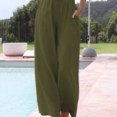 Pantalones cortos elegantes Vivian de Warszawska Elegancja, ideales para verano, en color beige con detalles sofisticados.