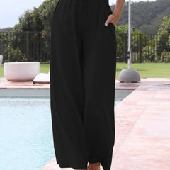 Pantalones cortos elegantes Vivian de Warszawska Elegancja, ideales para verano, en colores neutros y estilo sofisticado.