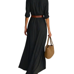 Vestido maxi elegante Amara de Warszawska Elegancja, con corte que realza la figura y detalles sofisticados.