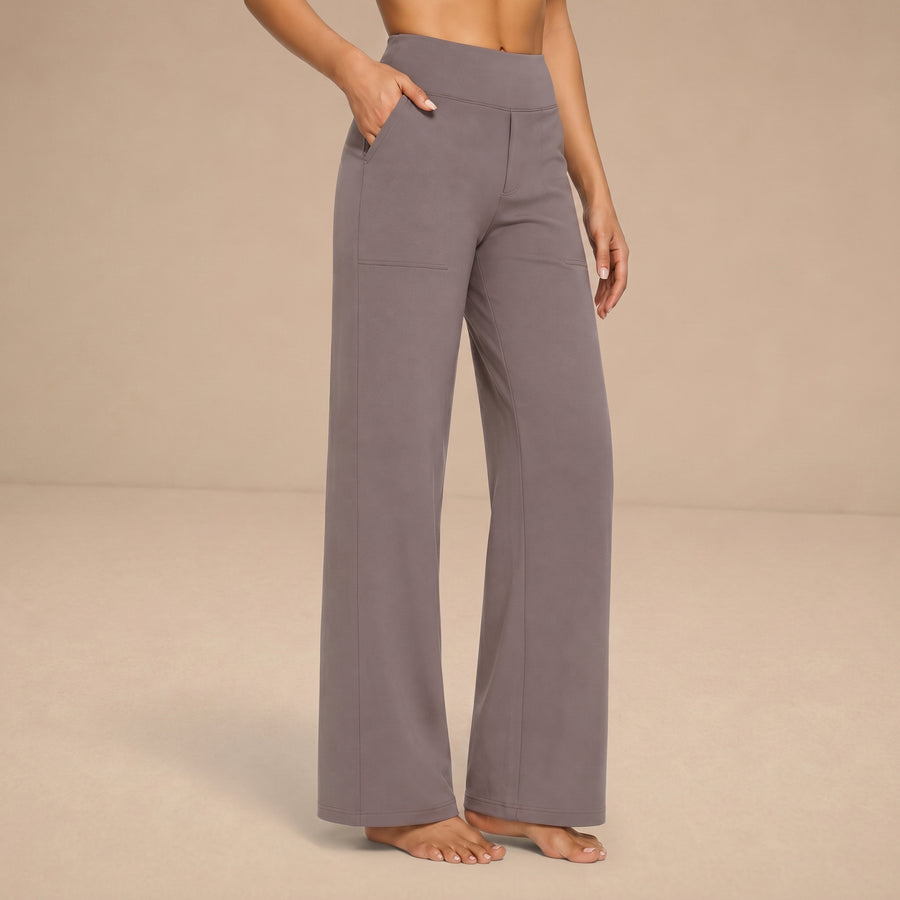 Pantalones elegantes Ame de la marca Warszawska Elegancja, con diseño sofisticado y corte moderno para mujer.