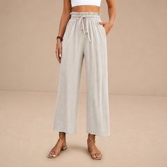 Pantalones lounge Eluna de Lekkie, marca Warszawska Elegancja, en color gris, con diseño cómodo y moderno para uso casual.