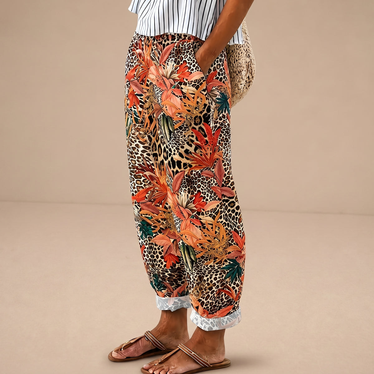 Pantalones Comfort Wild Garden de Warszawska Elegancja, pantalones de tela con diseño floral y ajuste cómodo para mujer