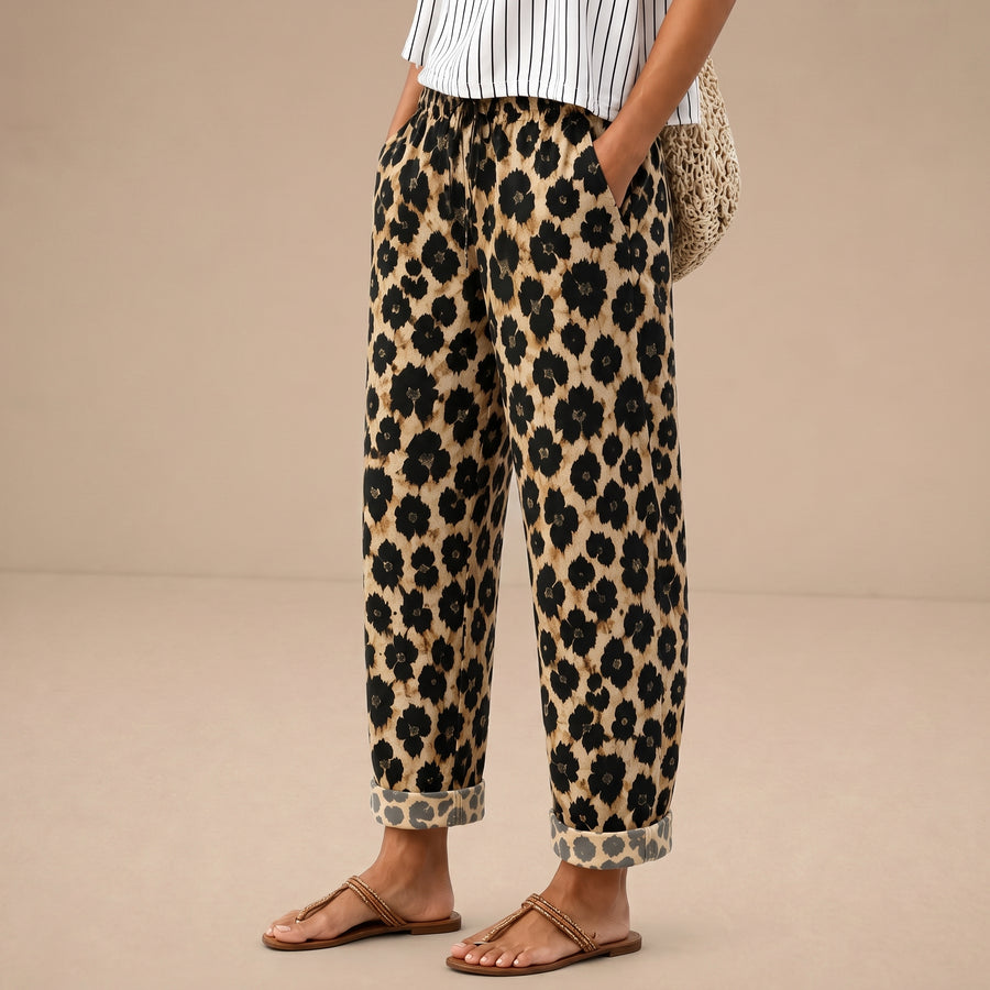 Pantalones relax Savannah de Warszawska Elegancja en color neutro, con diseño cómodo y estilo casual para mujer.