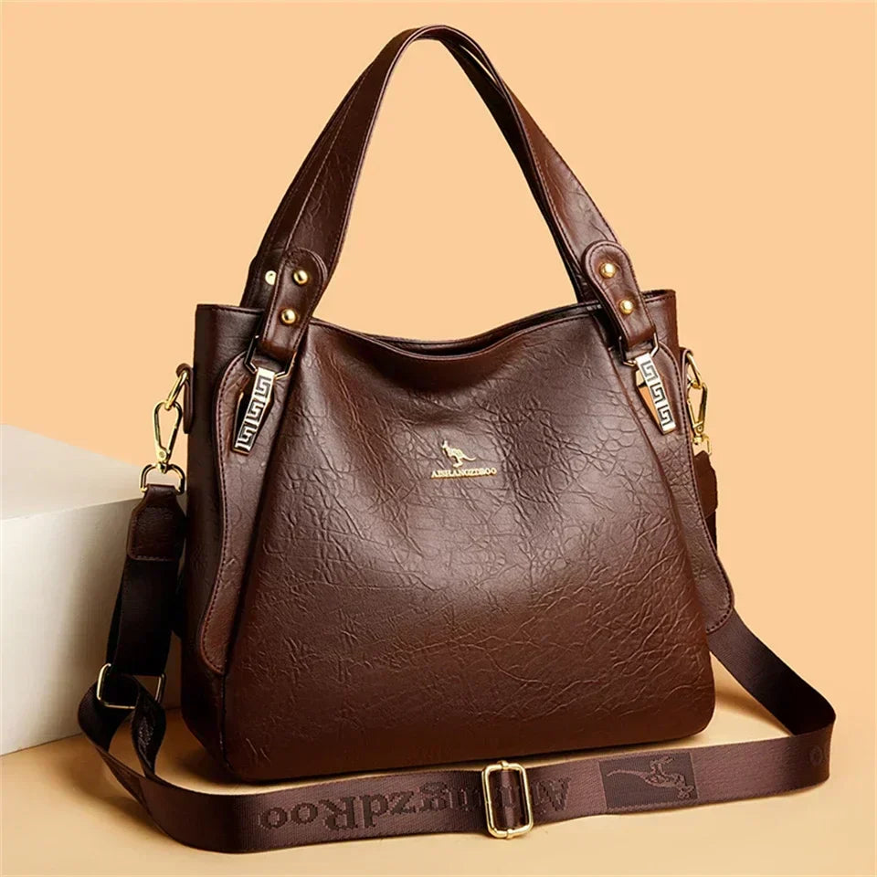 Bolsa retro Roksana de Warszawska Elegancja con diseño vintage y detalles elegantes, vista frontal sobre fondo neutro.