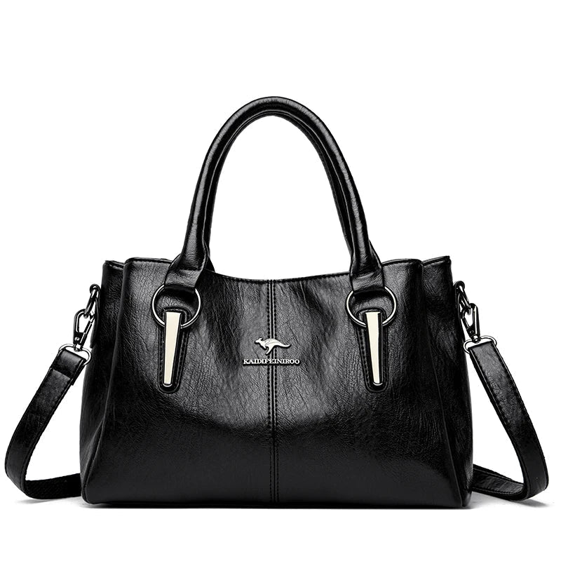 Bolso bandolera de cuero suave Lena de Warszawska Elegancja, con diseño compacto y elegante en color neutro.