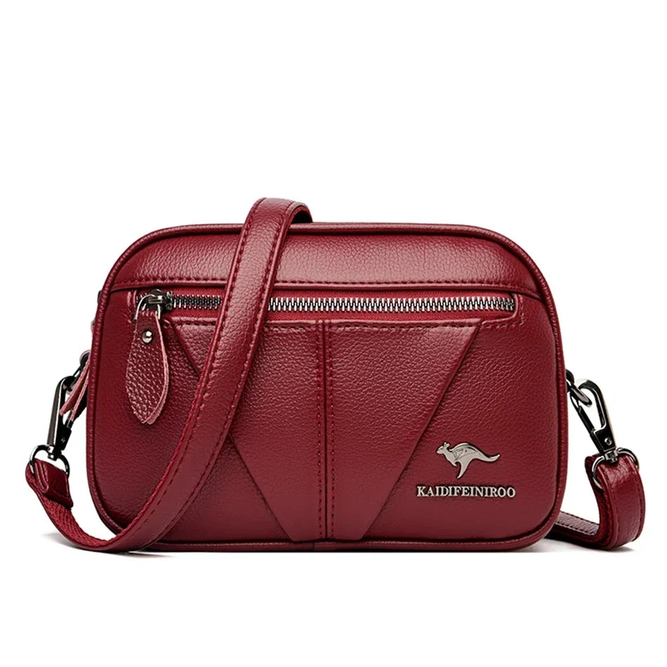 Bolsa de cuero compacta Kamila de Warszawska Elegancja, elegante y moderna, vista lateral con detalles en cuero genuino.