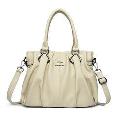 Bolsa tipo bandolera Lucyna de Warszawska Elegancja, ideal para uso diario, en color negro con diseño moderno y funcional.