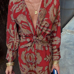 Vestido maxi boho para mujer de la marca Warszawska Elegancja, estilo casual y chic con diseño envolvente y ligero.