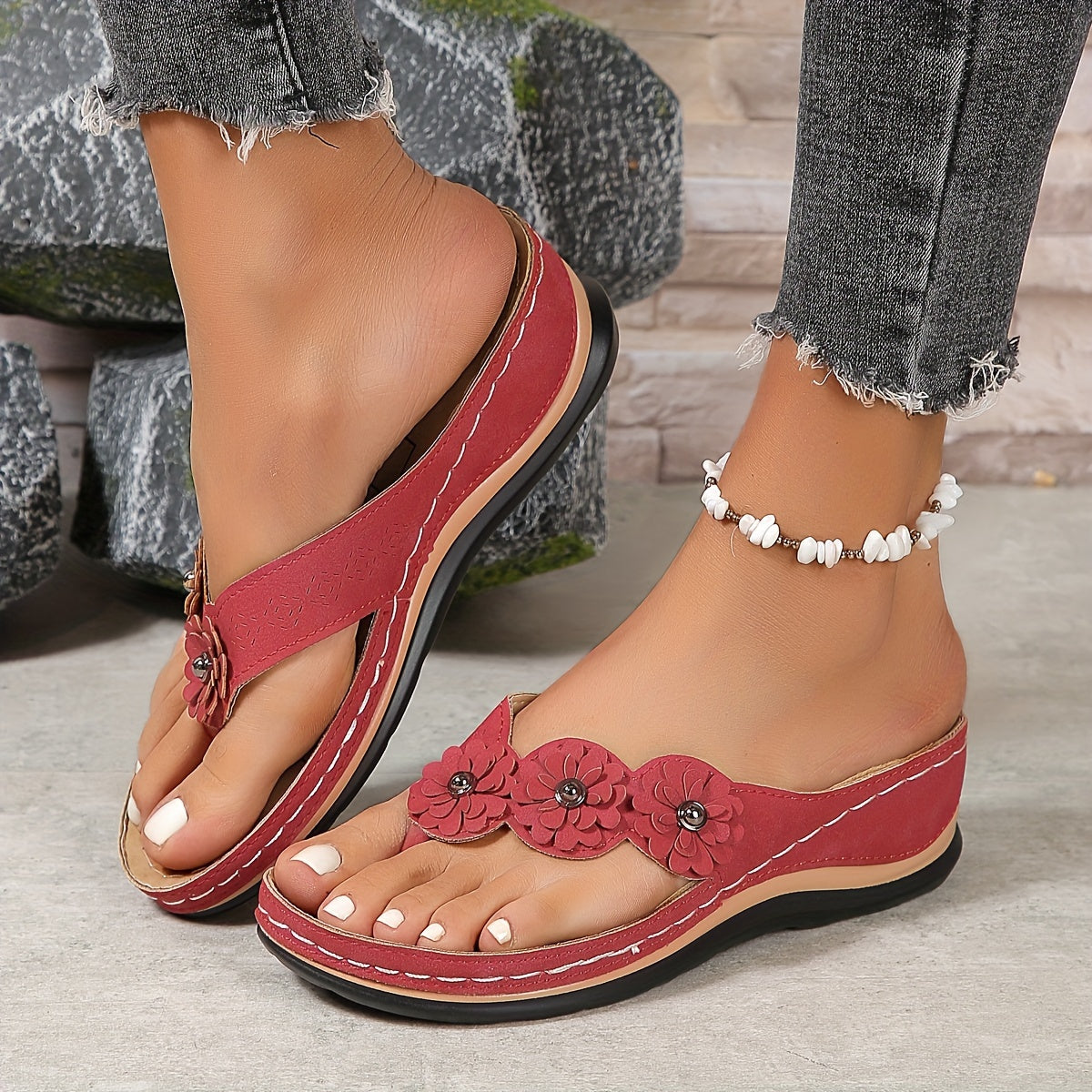 Sandalias ortopédicas Alia de Warszawska Elegancja, con soporte y diseño cómodo, en color neutro.
