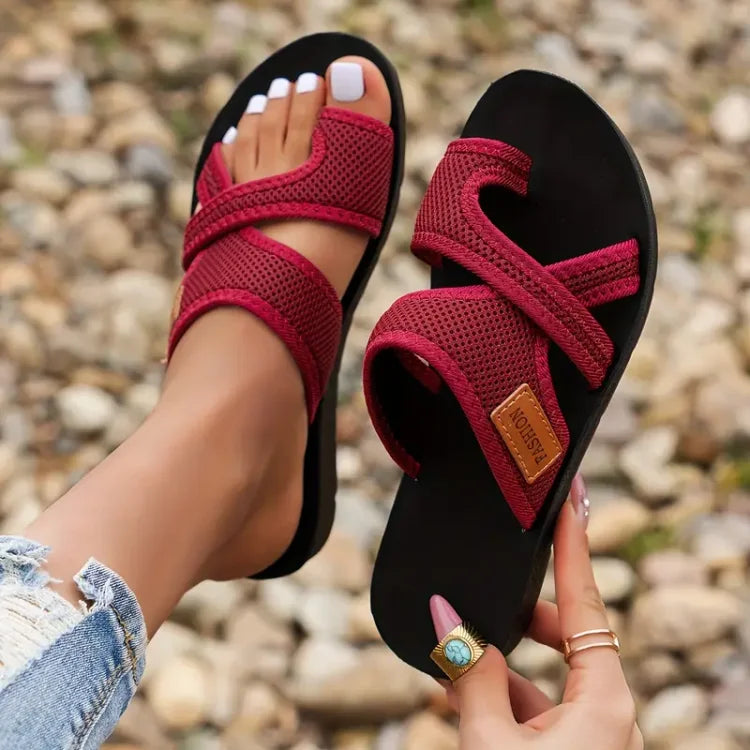 Sandalias cómodas Celia de Warszawska Elegancja con diseño elegante y suela plana, ideales para verano y uso diario.