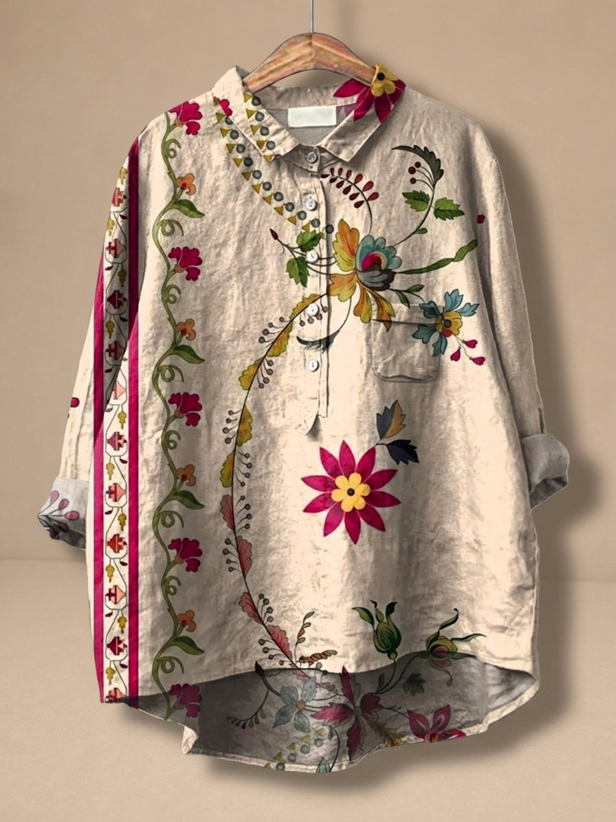 Camisa de mujer Isla Lekka con estampado floral de Warszawska Elegancja, vista frontal en color claro y diseño elegante.