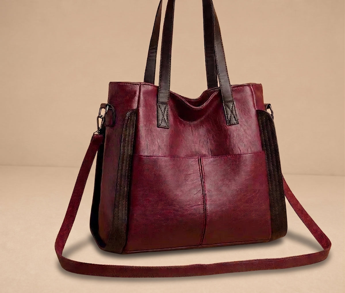 Bolsa de cuero Weronika Indigo Classic de Warszawska Elegancja, con asa y diseño elegante en color azul.