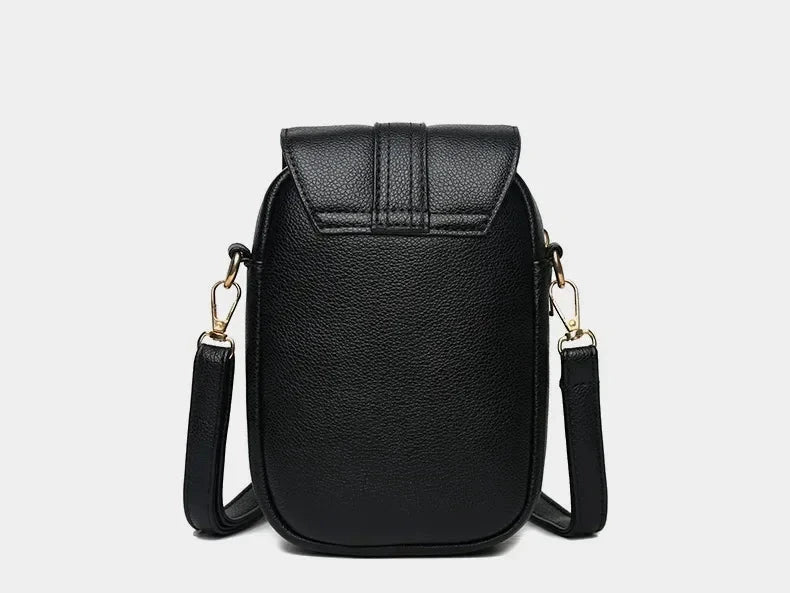 Bolsa retro de cuero azul Sylwia de Warszawska Elegancja, diseñada para mujeres con estilo y elegancia clásica.